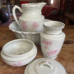 Pitcher basin antique pink/white